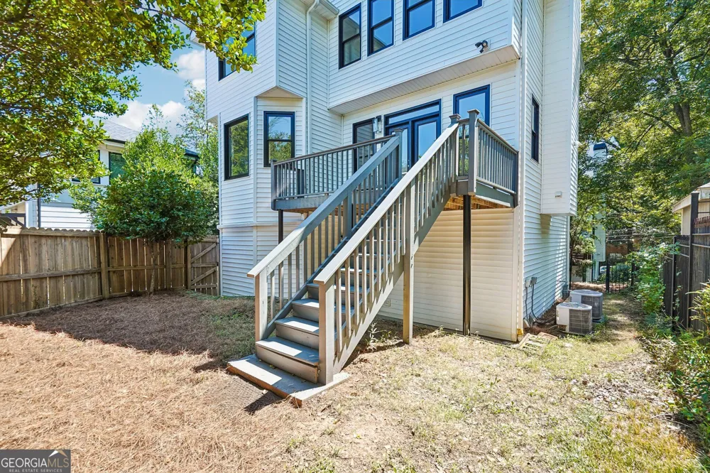 322 8th ST NE Atlanta, GA 30309