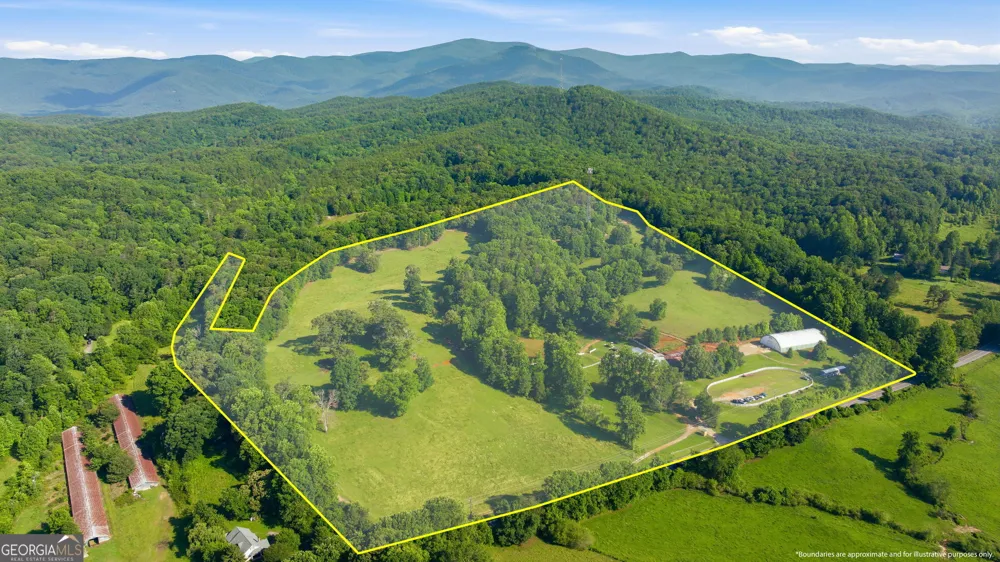 232 Sunburst LN Clarkesville, GA 30523