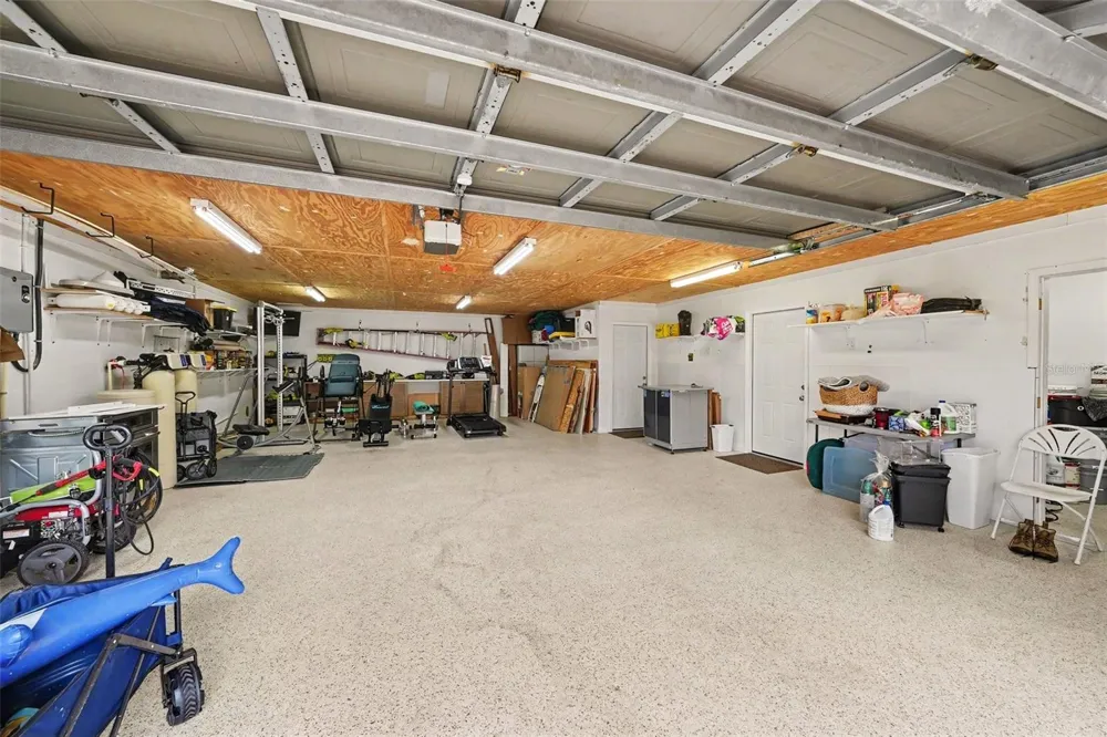 1021 W HENRY AVENUE Tampa, FL 33604