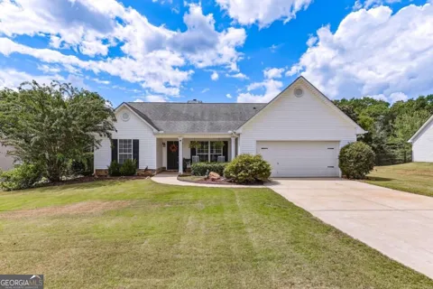 323 Tallassee LN