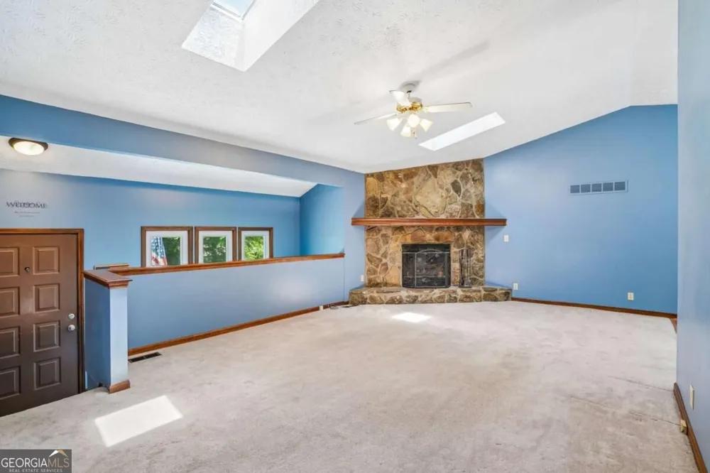 659 Sunshine TRCE NW Acworth, GA 30102