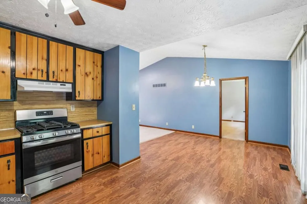 659 Sunshine TRCE NW Acworth, GA 30102