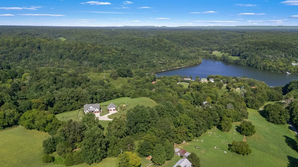 187 Harrison Ln Manchester, TN 37355