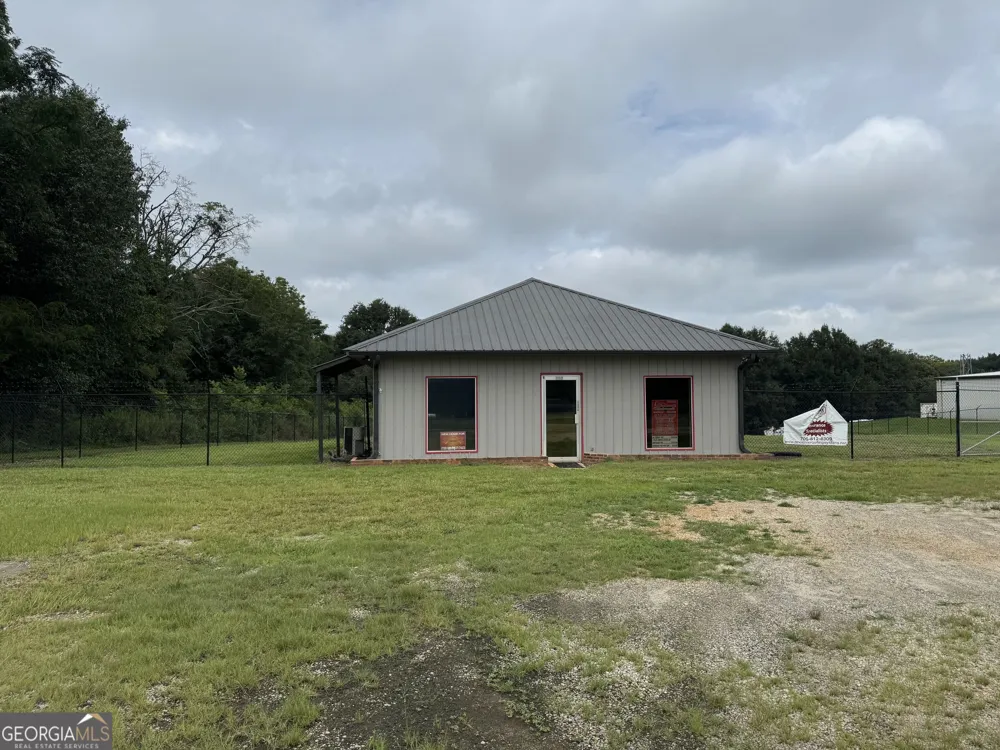 330 Concrete RD Lavonia, GA 30553