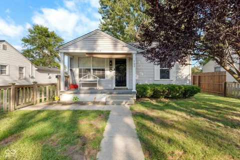 709 S Vine Street