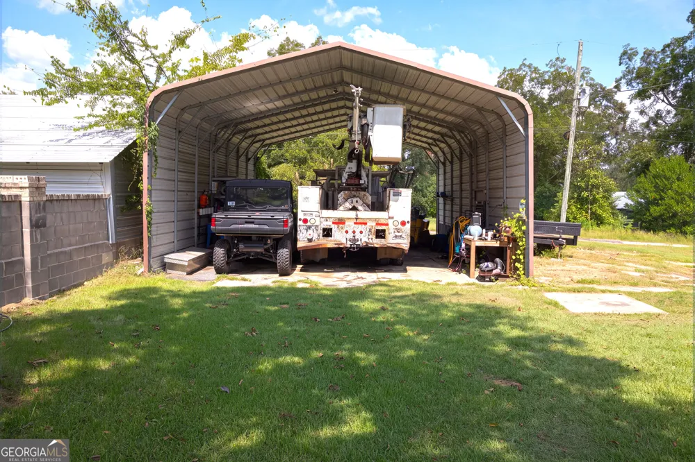 717 5th AVE Rochelle, GA 31079
