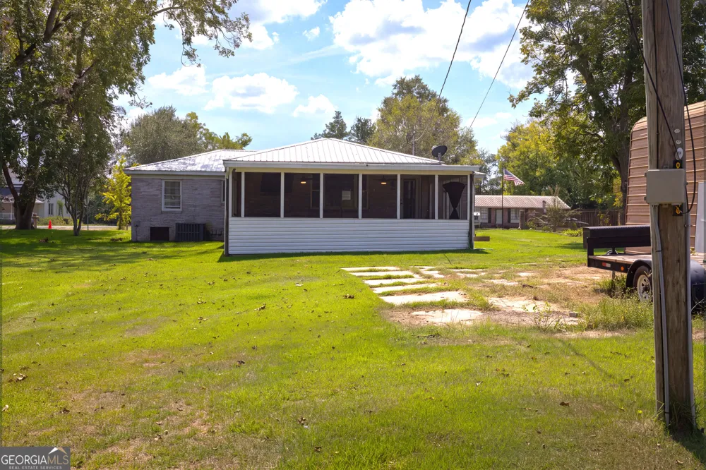 717 5th AVE Rochelle, GA 31079