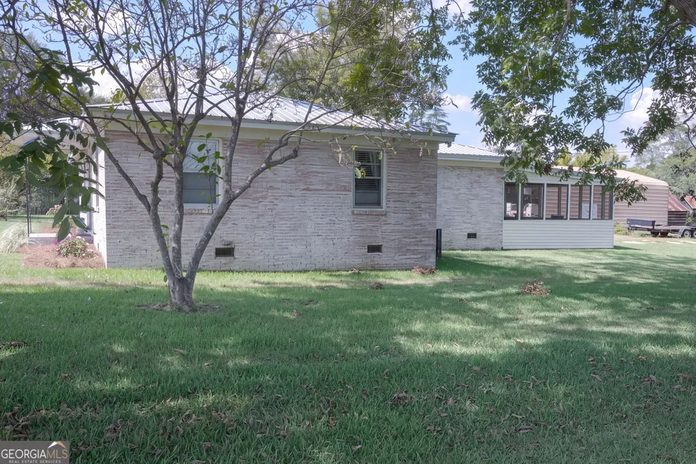 717 5th AVE Rochelle, GA 31079