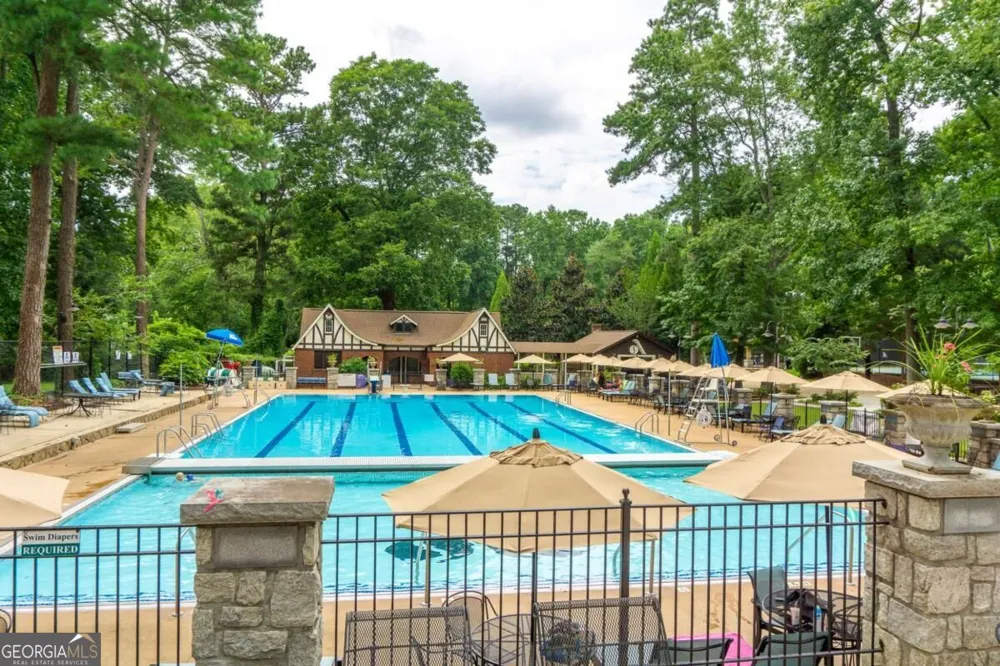 1 Lakeshore DR Avondale Estates, GA 30002