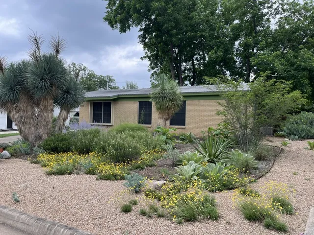 1708 Forestglade Drive Austin, TX 78745