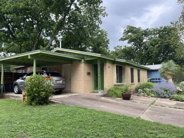 1708 Forestglade Drive Austin, TX 78745