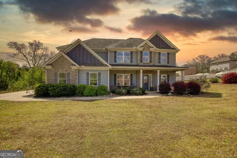 452 Trousseau LN