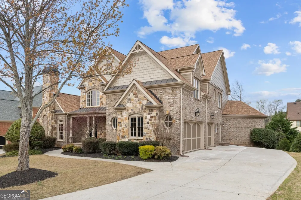 2302 Walkers Glen LN Buford, GA 30519
