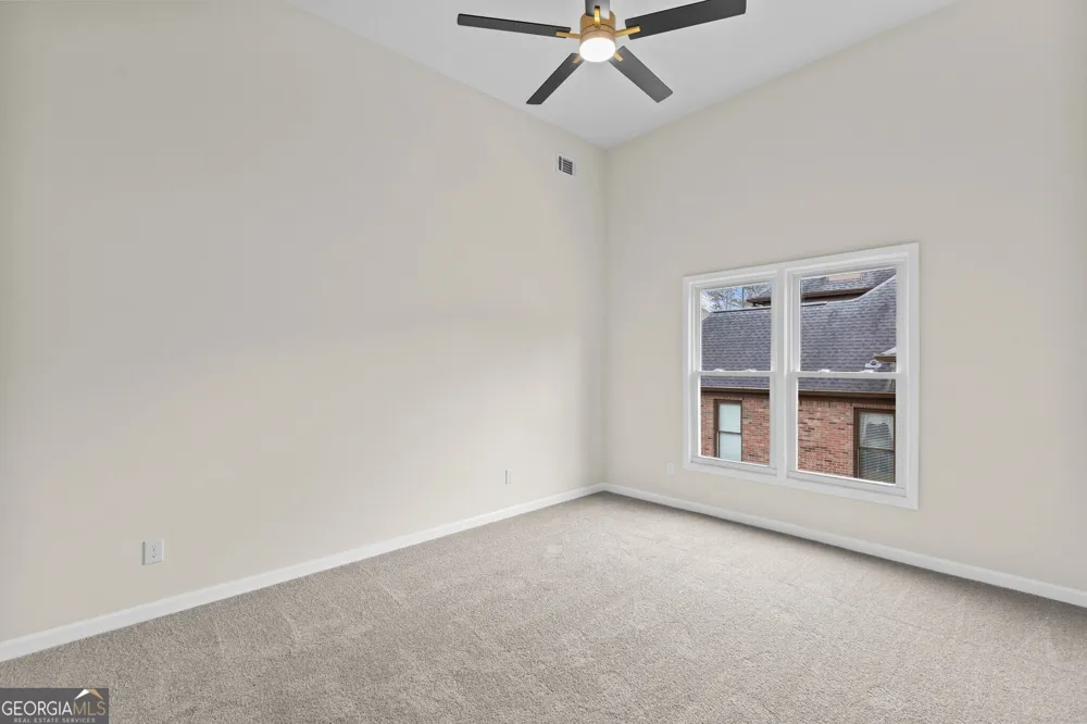 2302 Walkers Glen LN Buford, GA 30519