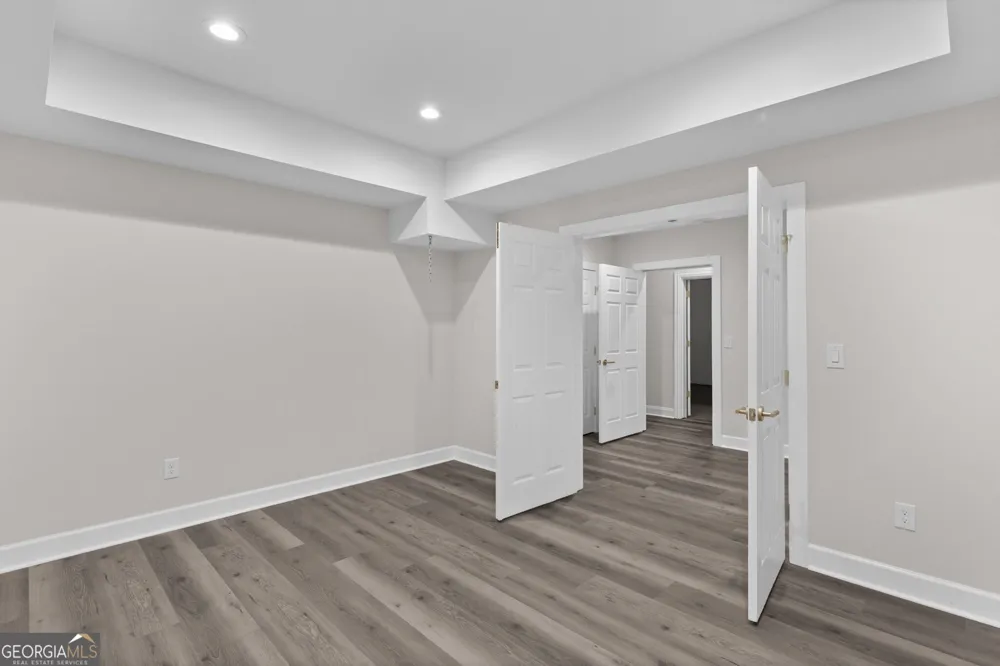 2302 Walkers Glen LN Buford, GA 30519
