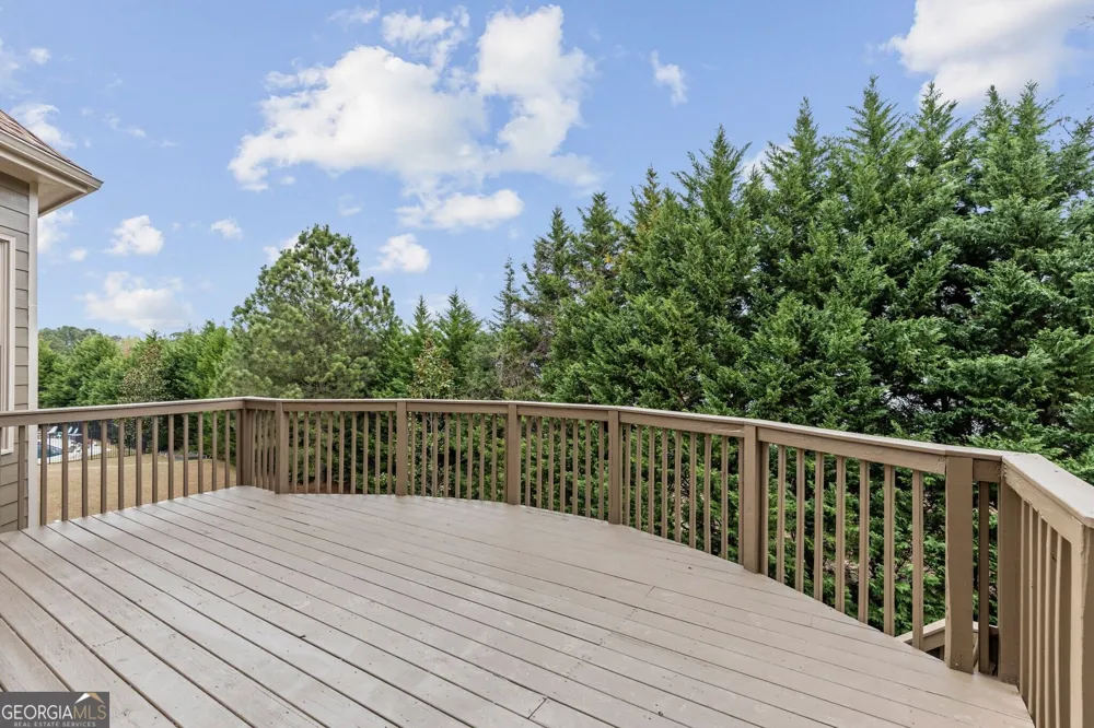 2302 Walkers Glen LN Buford, GA 30519