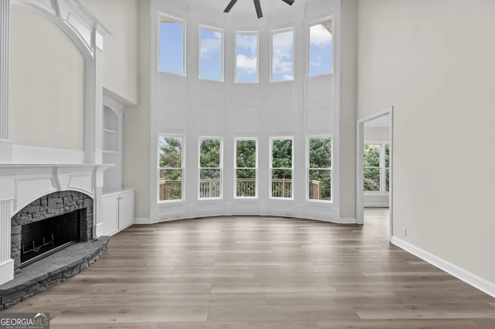 2302 Walkers Glen LN Buford, GA 30519
