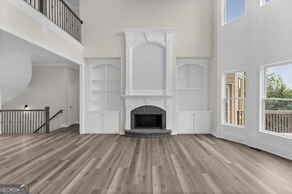 2302 Walkers Glen LN Buford, GA 30519