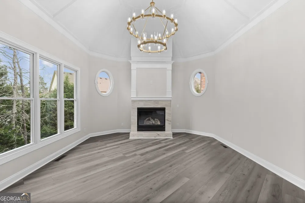 2302 Walkers Glen LN Buford, GA 30519