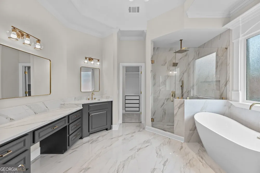 2302 Walkers Glen LN Buford, GA 30519