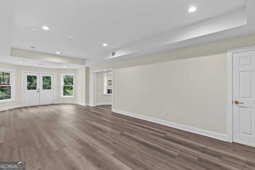 2302 Walkers Glen LN Buford, GA 30519