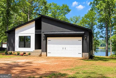 250 Merry DR NW