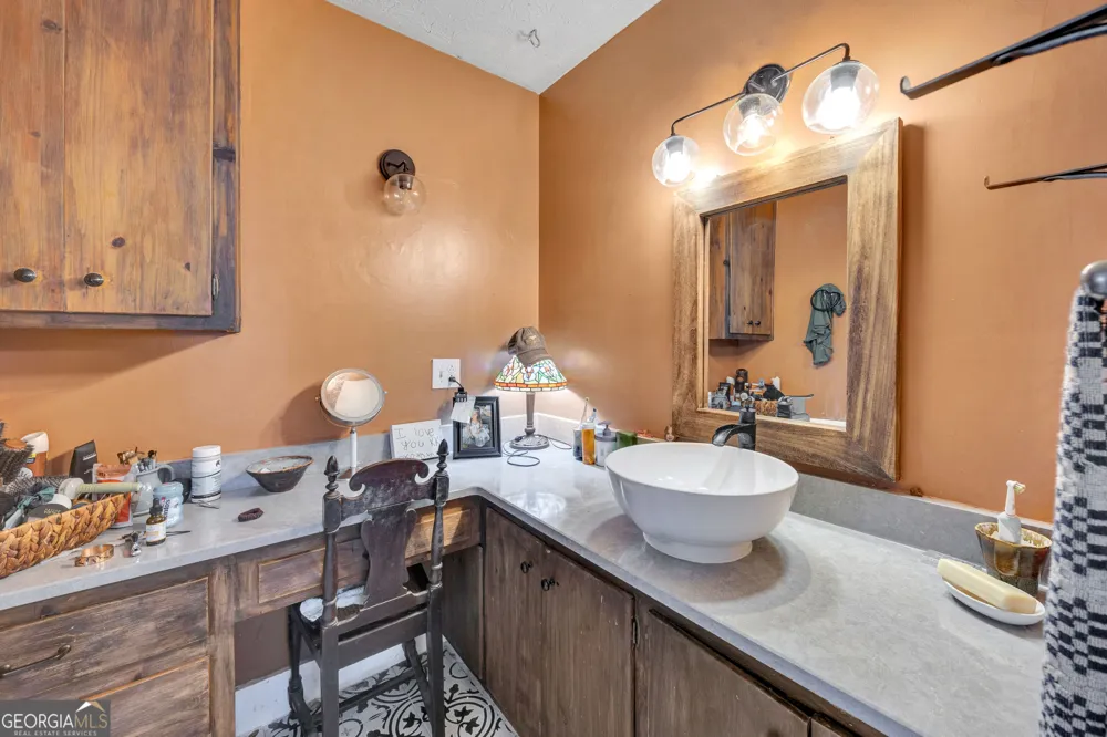4133 H D Atha RD Covington, GA 30014