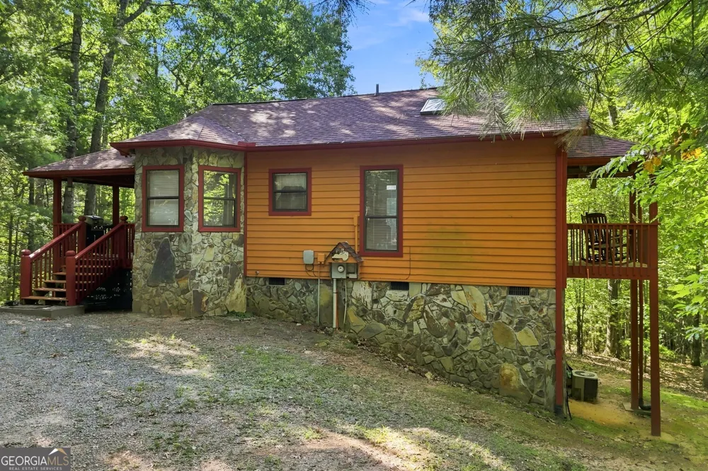219 Nantahala DR Blue Ridge, GA 30513