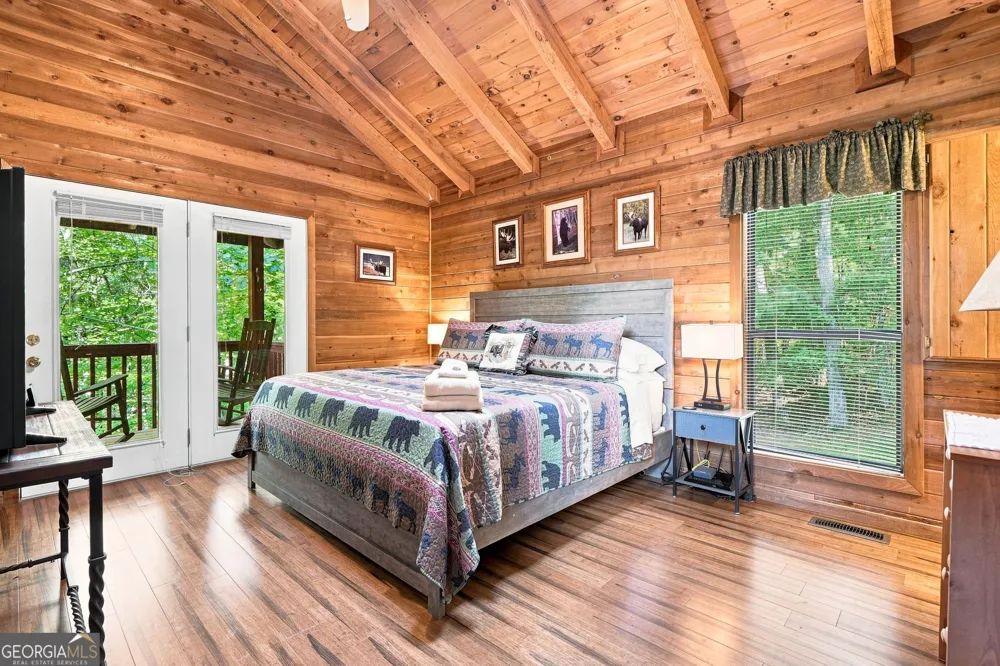 219 Nantahala DR Blue Ridge, GA 30513