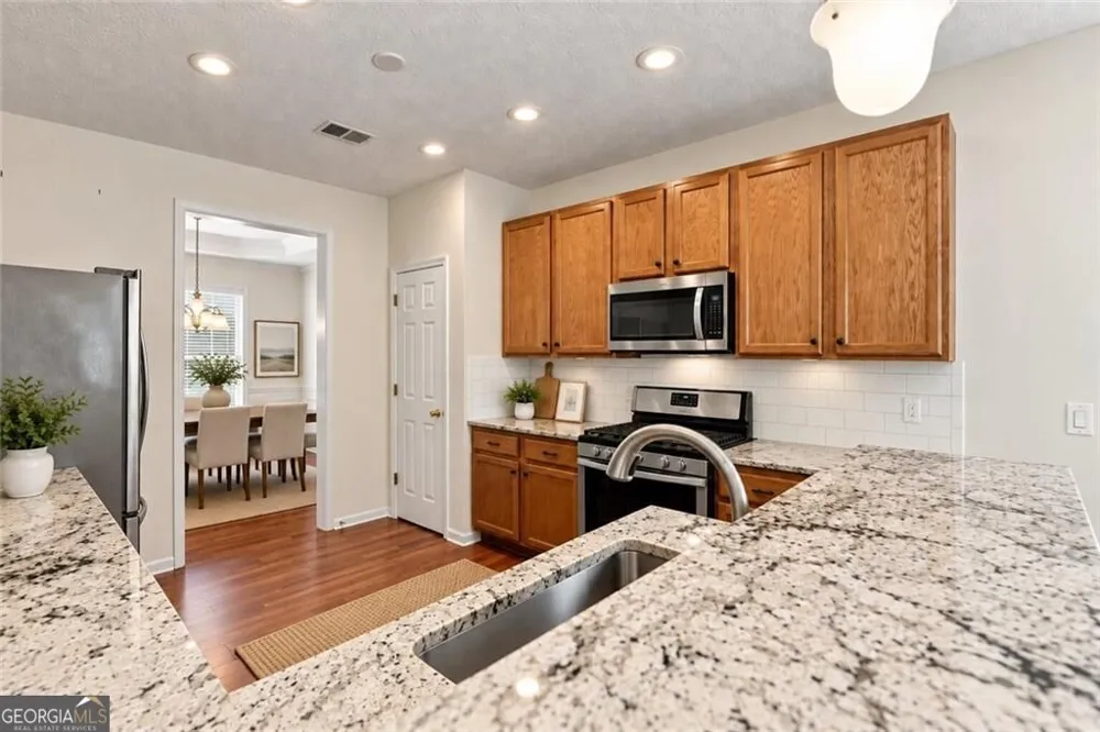 926 Mill Creek AVE Canton, GA 30115