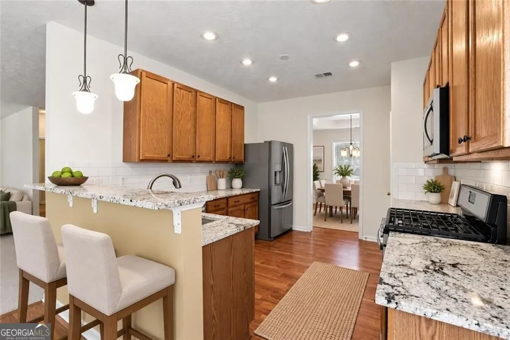 926 Mill Creek AVE Canton, GA 30115