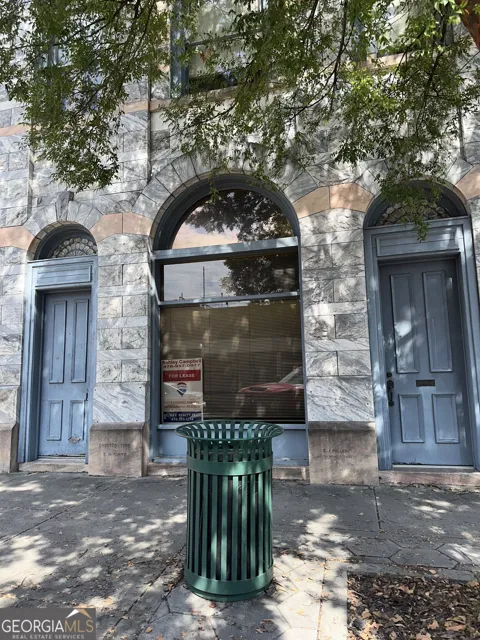 109 S Jefferson ST