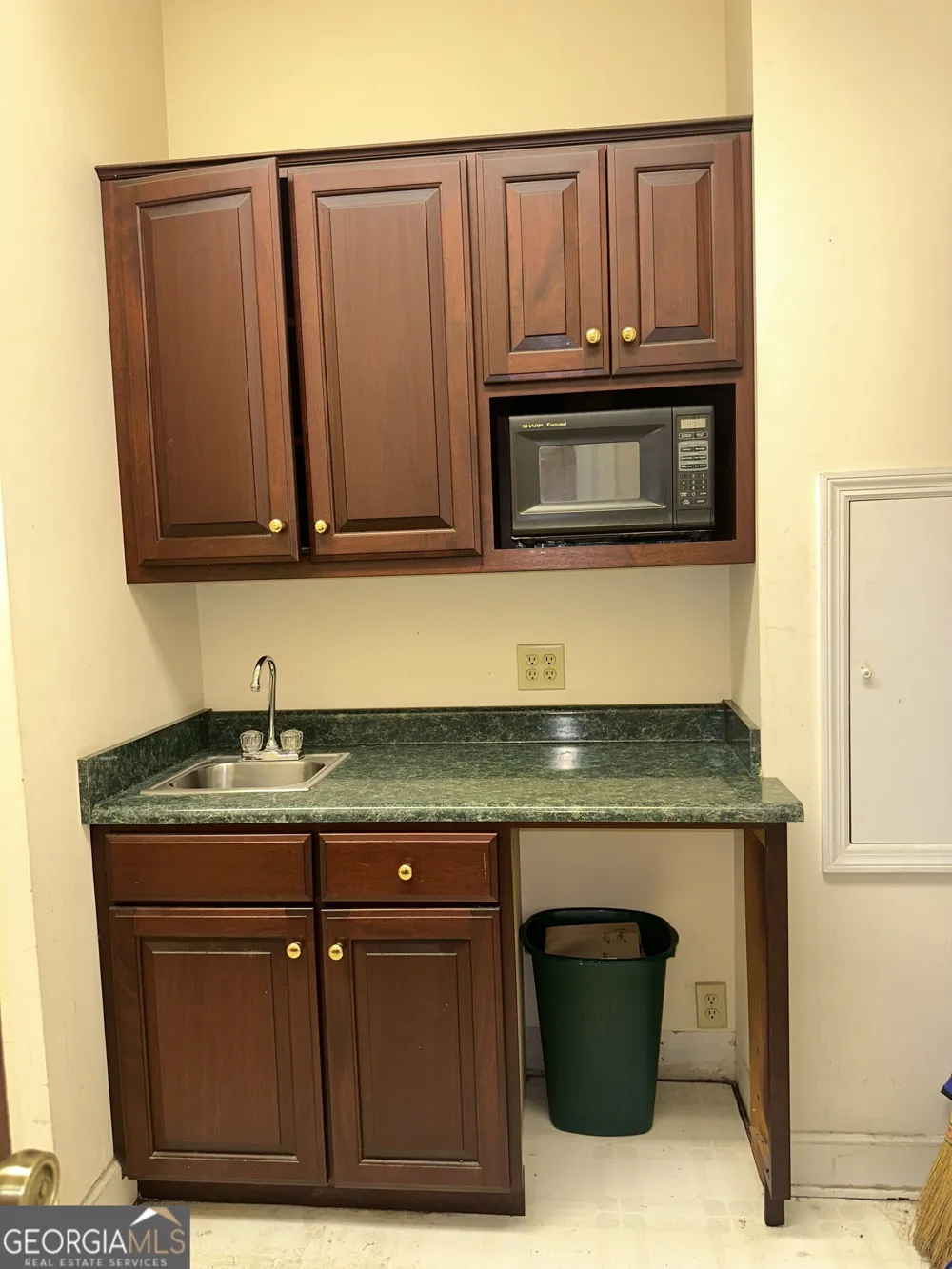 109 S Jefferson ST Dublin, GA 31021
