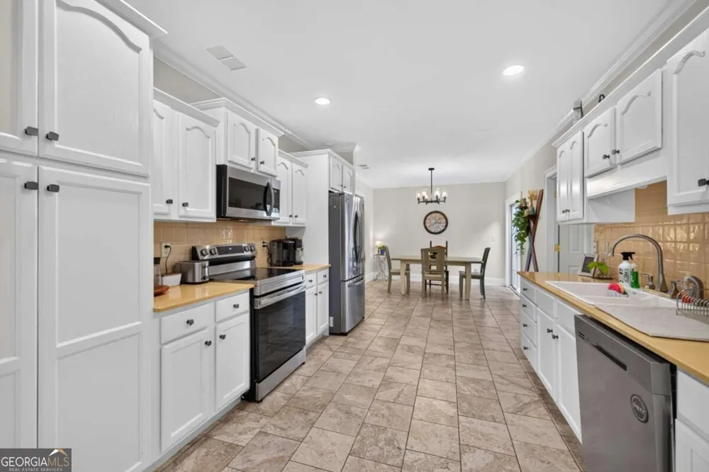 4287 Pine Vale RD Gainesville, GA 30507
