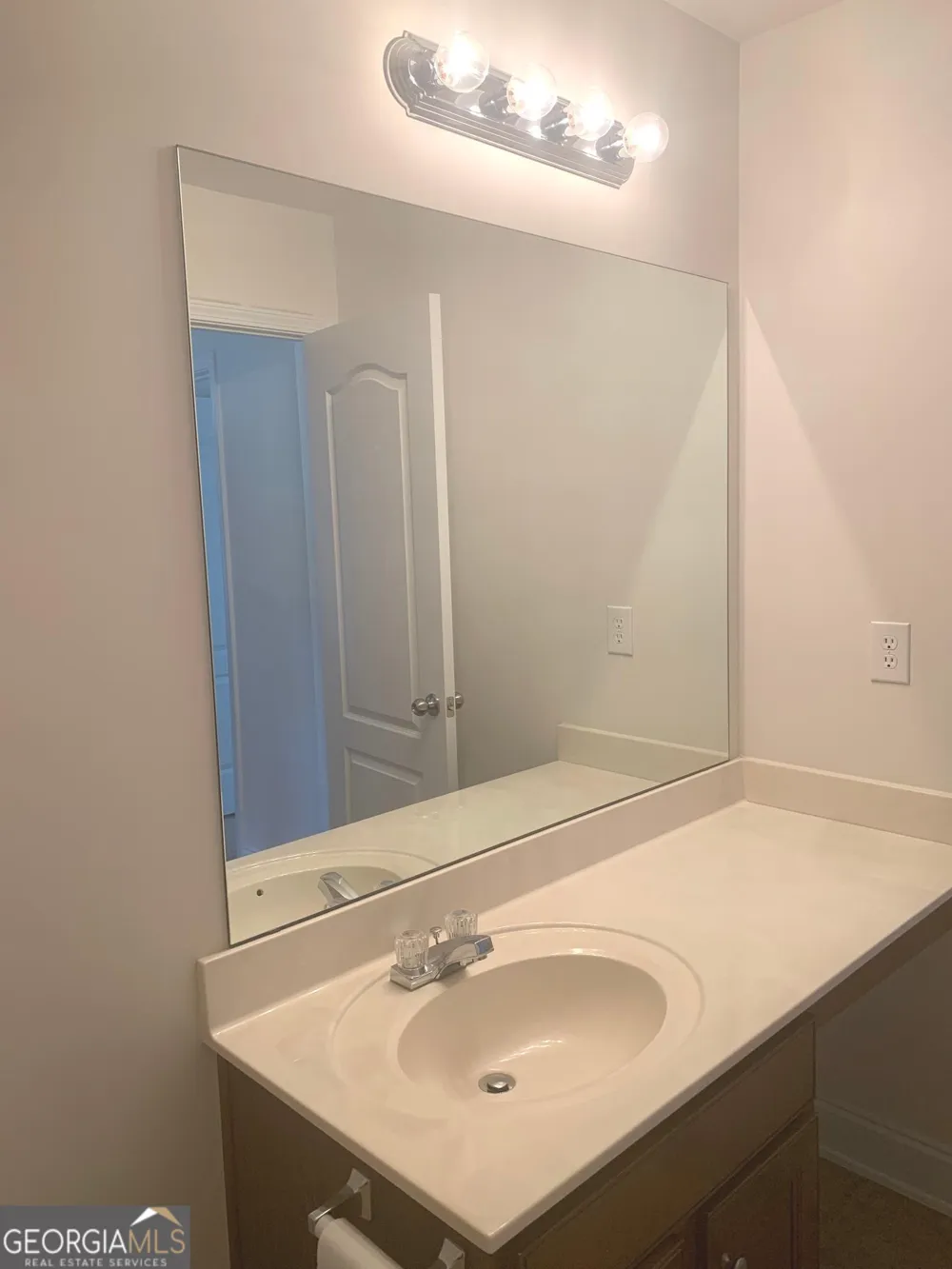 2118 Water Mill CT Buford, GA 30519