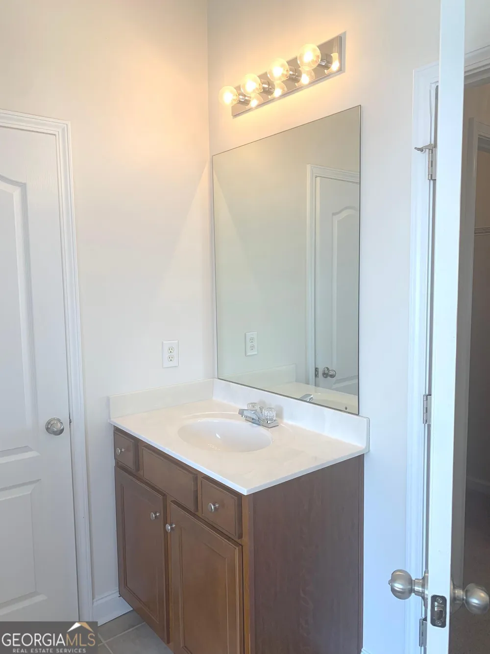 2118 Water Mill CT Buford, GA 30519