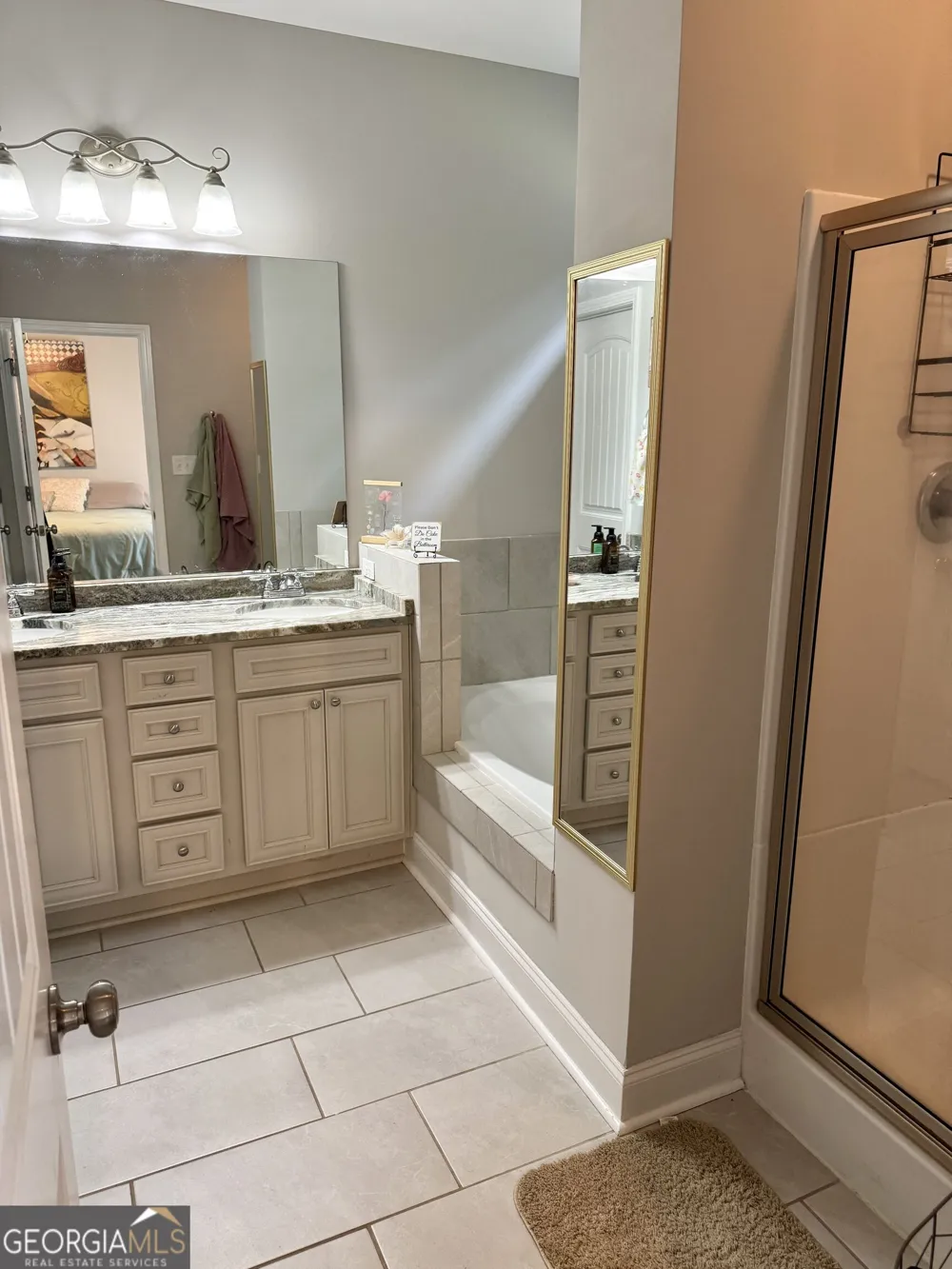 229 Hallie LN Macon, GA 31211