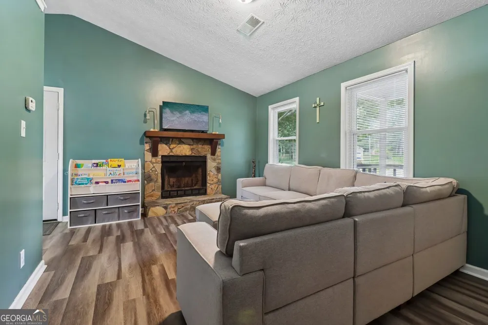 2580 Suncrest CT Buford, GA 30519
