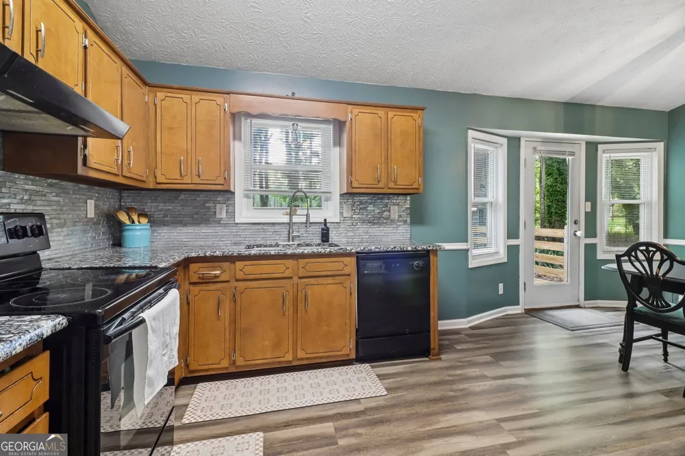 2580 Suncrest CT Buford, GA 30519