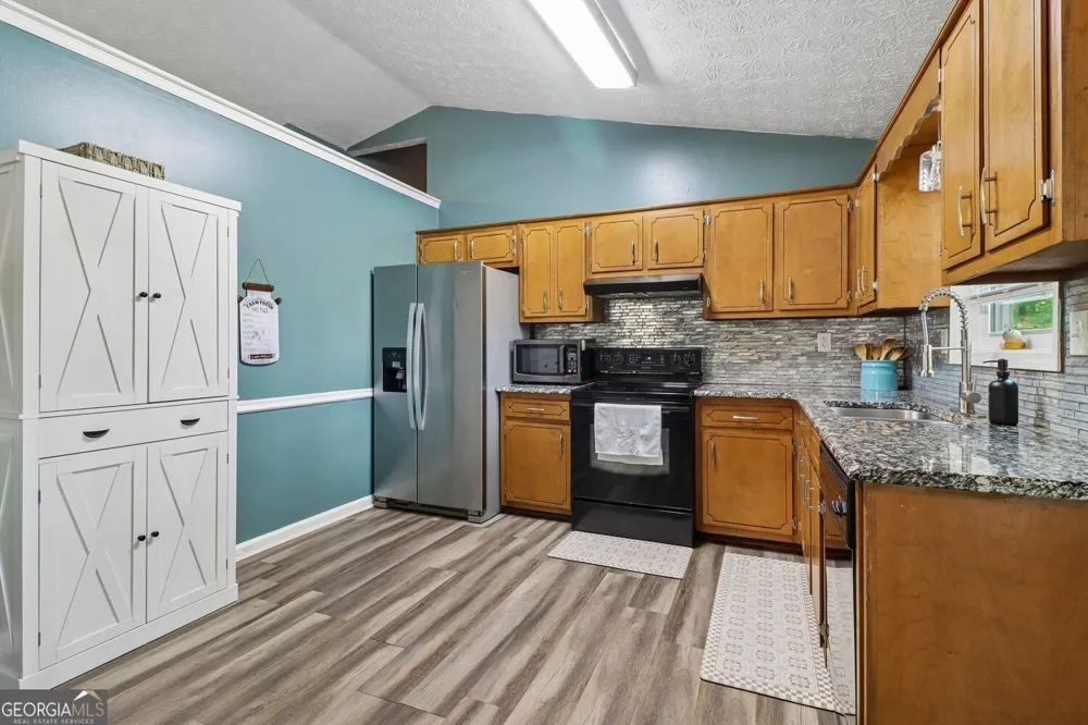 2580 Suncrest CT Buford, GA 30519