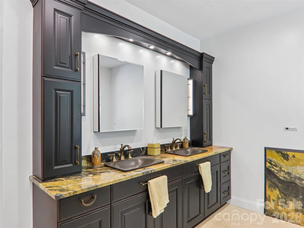 404 Southview Lane Flat Rock, NC 28731