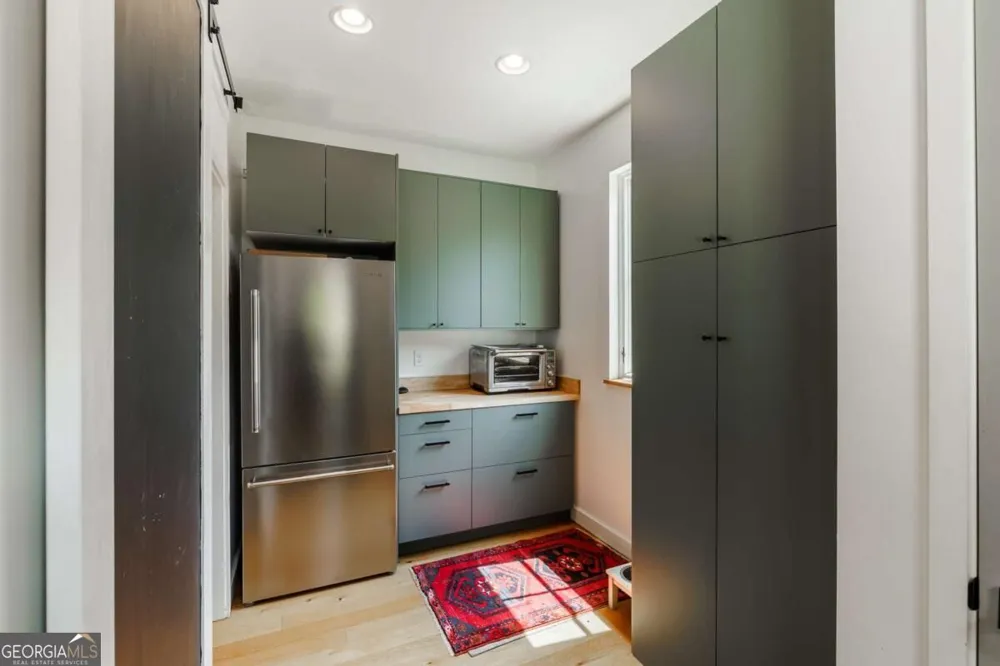 610 Holman AVE Athens, GA 30606