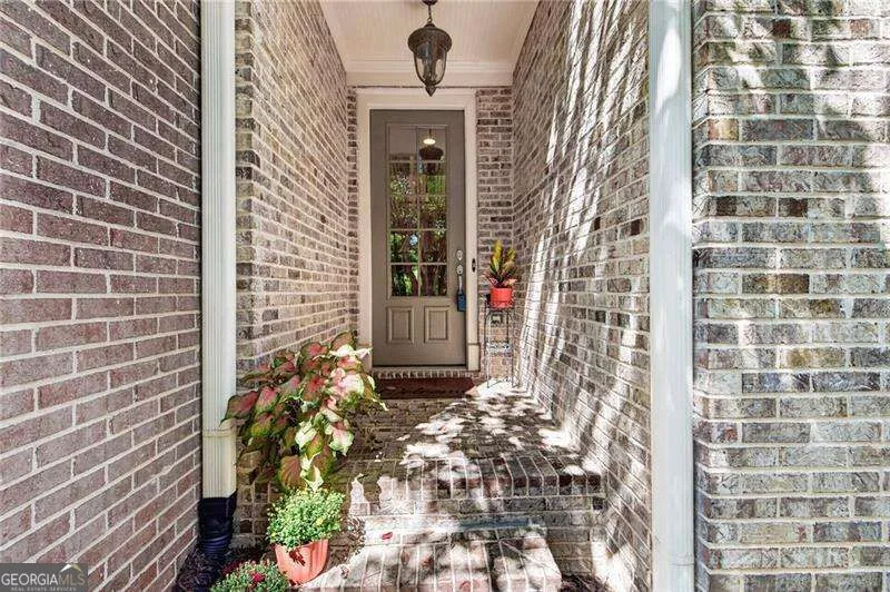 2640 Long Pointe Roswell, GA 30076
