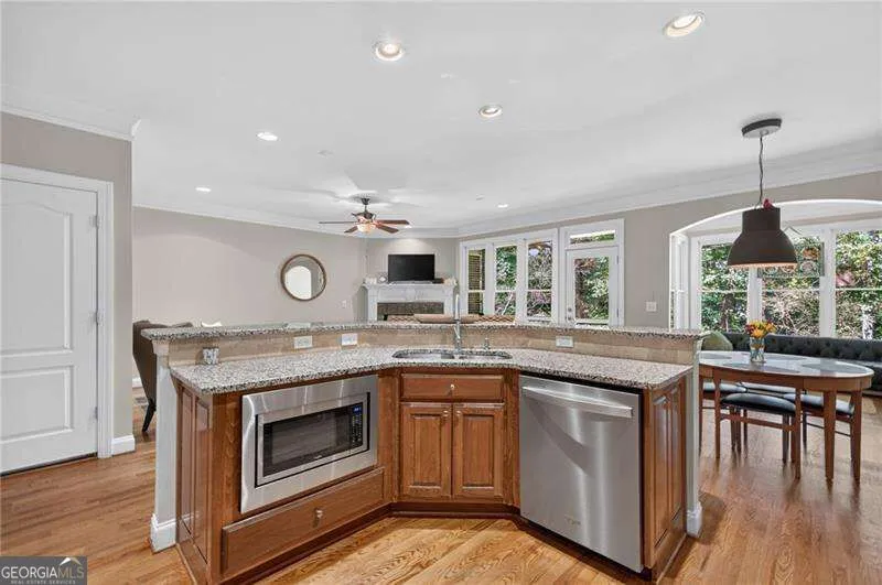 2640 Long Pointe Roswell, GA 30076