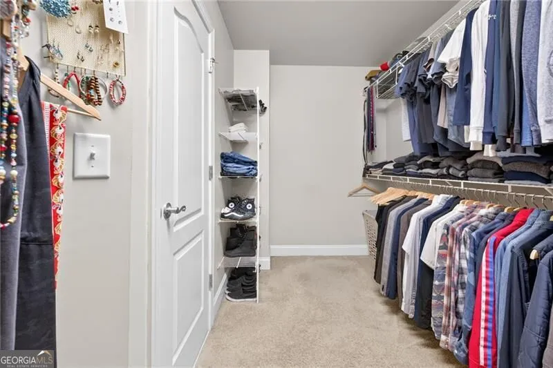 2640 Long Pointe Roswell, GA 30076