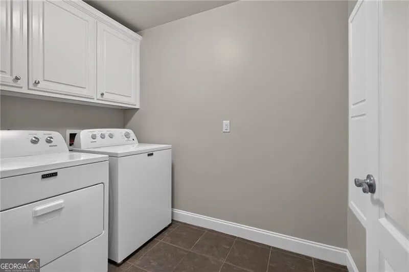 2640 Long Pointe Roswell, GA 30076