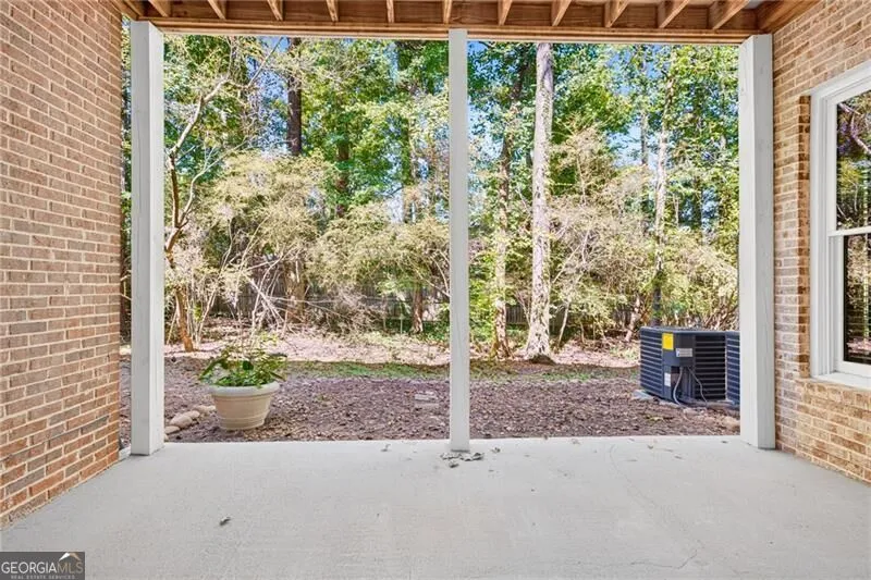 2640 Long Pointe Roswell, GA 30076