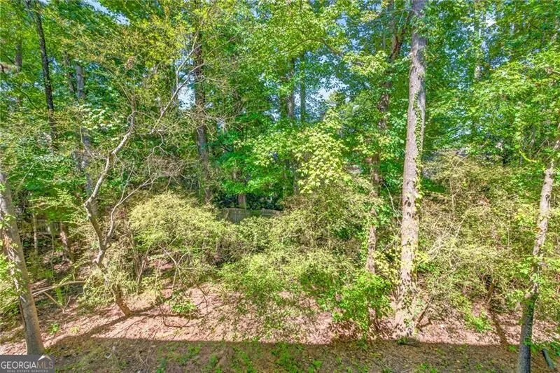 2640 Long Pointe Roswell, GA 30076