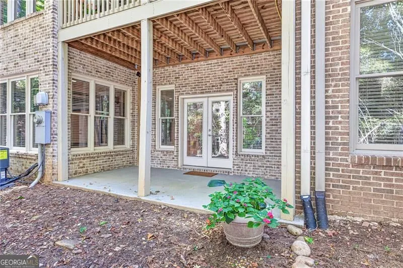 2640 Long Pointe Roswell, GA 30076