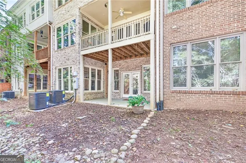 2640 Long Pointe Roswell, GA 30076